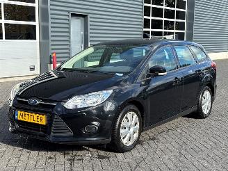 krockskadad bil auto Ford Focus 1.6 SCTi 16V Combi/o  Benzine 1.596cc 110kW (150pk) FWD 2012/1