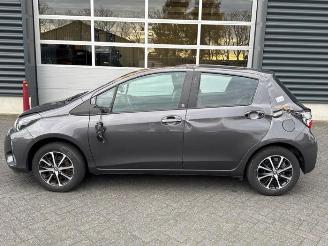 Toyota Yaris Yaris III (P13), Hatchback, 2010 / 2020 1.5 16V Dual VVT-iE picture 2