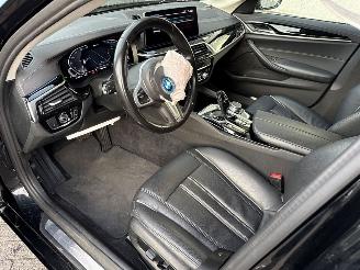 BMW 5-serie 530e xDrive 2.0 Turbo 16V Combi/o  Elektrisch Benzine 1.998cc 215kW (292pk) 4x4 picture 13