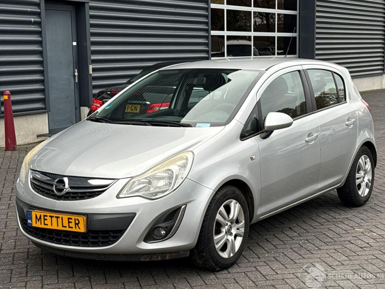 Opel Corsa 1.2 16V Hatchback  Benzine 1.229cc 63kW (86pk) FWD