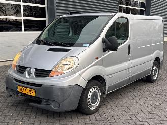 Auto incidentate Renault Trafic 1.9 dCi 100 16V Bestel  Diesel 1.870cc 74kW (101pk) FWD 2006/1
