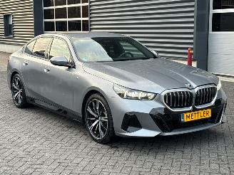Coche accidentado BMW 5-serie 520d M pakket, M pro 48V 2.0 TwinPower Turbo 16V Sedan 4Dr Elektrisch Diesel 1.995cc 145kW (197pk) RWD 2023-07 (11FL; 12FL) B47D20B; JA1 2024/9