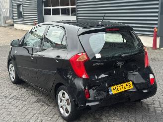 Kia Picanto 1.2 16V Hatchback  Benzine 1.248cc 63kW (86pk) FWD picture 3