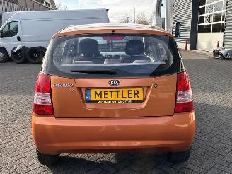 Kia Picanto 1.0 12V Hatchback  Benzine 999cc 45kW (61pk) FWD picture 4