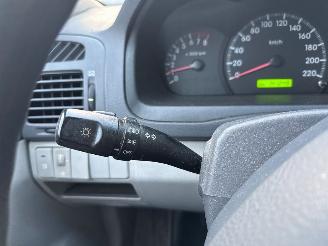 Kia Cerato 1.6 16V Hatchback  Benzine 1.599cc 77kW (105pk) FWD picture 18