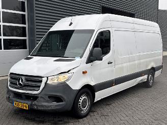 Schade bestelwagen Mercedes Sprinter L3H2 316 CDI 2.1 D RWD Bestel  Diesel 2.143cc 120kW (163pk) RWD 2019/1