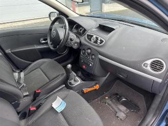 Renault Clio Clio III (BR/CR), Hatchback, 2005 / 2014 1.2 16V 75 picture 15