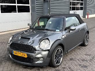 Voiture accidenté Mini Cooper S 1.6 16V Cooper S Cabrio  Benzine 1.598cc 128kW (174pk) FWD 2010/6