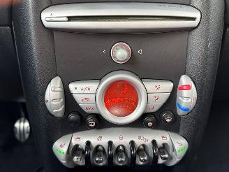 Mini Cooper S 1.6 16V Cooper S Cabrio  Benzine 1.598cc 128kW (174pk) FWD picture 17