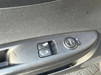 Hyundai I-20 1.2i 16V Hatchback  Benzine 1.248cc 57kW (77pk) FWD picture 19