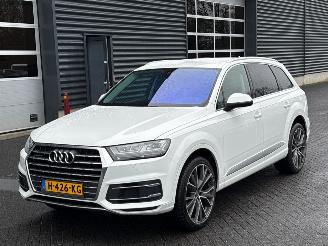 Voiture accidenté Audi Q7 3.0 TDI V6 24V SUV  Diesel 2.967cc 200kW (272pk) 4x4 2016/12
