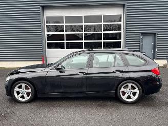 BMW 3-serie 320d 2.0 16V Combi/o  Diesel 1.995cc 135kW (184pk) RWD picture 2