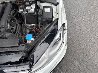 Volkswagen Golf R-Line 1.4 TSI 125 16V Hatchback  Benzine 1.395cc 92kW (125pk) FWD picture 31