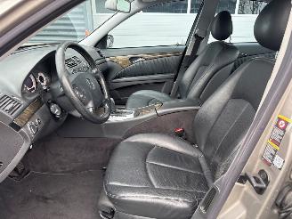 Mercedes E-klasse 3.2 E-320 CDI 24V Sedan 4Dr Diesel 3.222cc 150kW (204pk) RWD picture 11