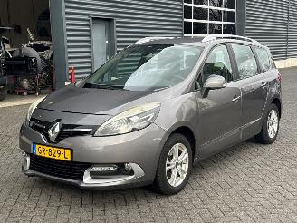 Damaged car Renault Grand-scenic 1.2 16V TCe 130 MPV  Benzine 1.197cc 97kW (132pk) FWD 2014/10