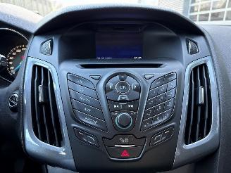 Ford Focus 1.6 TDCi ECOnetic Combi/o  Diesel 1.560cc 77kW (105pk) FWD picture 16