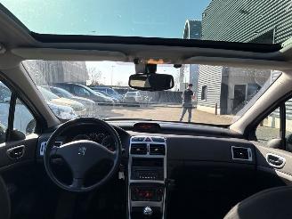 Peugeot 307 1.6 16V Combi/o  Benzine 1.587cc 80kW (109pk) FWD picture 11