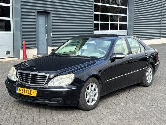 damaged passenger cars Mercedes S-klasse 3.7 S-350 V6 18V Sedan 4Dr Benzine 3.724cc 180kW (245pk) RWD 2003/6