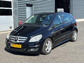 Schadeauto Mercedes B-klasse 2.0 B-180 CDI 16V Hatchback  Diesel 1.991cc 80kW (109pk) FWD 2008/6