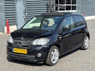 skadebil auto Skoda Citigo 1.0 12V Hatchback  Benzine 999cc 55kW (75pk) FWD 2015/6