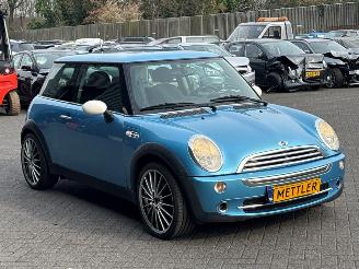 Mini Mini ONE 1.6 16V Hatchback  Benzine 1.598cc 66kW (90pk) FWD picture 7