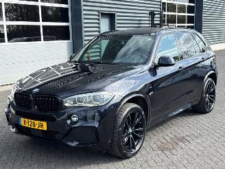 Schadeauto BMW X5 XDRIVE30D M-pakket, luchtvering, trekhaak, 360 camera 2015/7