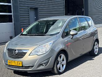 skadebil auto Opel Meriva 1.4 Turbo 16V ecoFLEX MPV  Benzine 1.364cc 88kW (120pk) FWD 2010/6