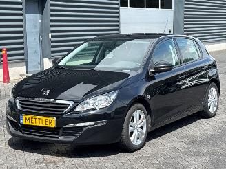 Schadeauto Peugeot 308 1.6 16V THP Hatchback 4Dr Benzine 1.598cc 92kW (125pk) FWD 2014/4