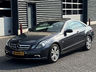 krockskadad bil auto Mercedes E-klasse E-350 CGI V6 24V Coupe 2Dr Benzine 3.498cc 215kW (292pk) RWD 2009/11