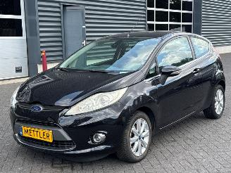 krockskadad bil auto Ford Fiesta 1.4 16V Hatchback  Benzine 1.388cc 71kW (97pk) FWD 2009/1