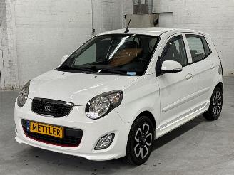 krockskadad bil auto Kia Picanto 1.1 12V Hatchback  Benzine 1.086cc 48kW (65pk) FWD 2010/12