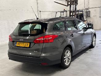 Ford Focus 1.0 Ti-VCT EcoBoost picture 5