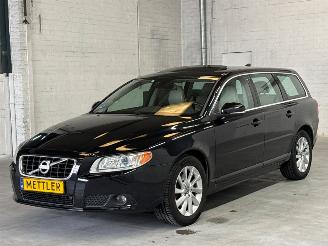 Unfallwagen Volvo V-70 1.6 T4 16V Combi/o  Benzine 1.596cc 132kW (179pk) FWD 2012/10