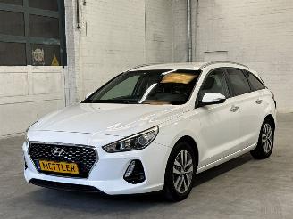 Voiture accidenté Hyundai I-30 1.0 T-GDI 12V Combi/o  Benzine 998cc 88kW (120pk) FWD 2017/9