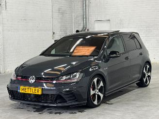 Avarii autoturisme Volkswagen Golf 2.0 GTI 16V Clubsport Hatchback  Benzine 1.984cc 195kW (265pk) FWD 2017/4