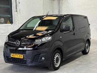 krockskadad bil bedrijf Opel Vivaro 1.5 CDTI 120 Bestel  Diesel 1.499cc 88kW (120pk) FWD 2020/7