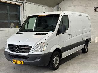 krockskadad bil bedrijf Mercedes Sprinter 313 CDI 16V Bestel  Diesel 2.143cc 95kW (129pk) RWD 2014/6