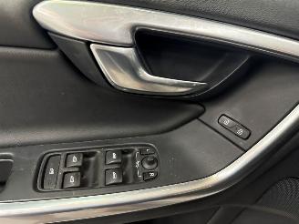 Volvo V-60 2.4 D6 20V Plug-in Hybrid AWD Combi/o  Elektrisch Diesel 2.401cc 210kW (286pk) 4x4 2012-06/2015-12 (GWAA) D82PHEV picture 14