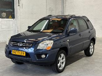Voiture accidenté Kia Sportage 2.0 CVVT 16V 4x2 Jeep/SUV  Benzine 1.975cc 104kW (141pk) FWD 2010/1