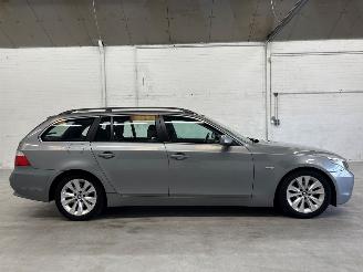 BMW 5-serie 523i 24V Combi/o  Benzine 2.497cc 130kW (177pk) RWD picture 6