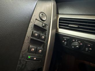BMW 5-serie 523i 24V Combi/o  Benzine 2.497cc 130kW (177pk) RWD picture 18