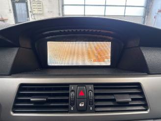 BMW 5-serie 523i 24V Combi/o  Benzine 2.497cc 130kW (177pk) RWD picture 14