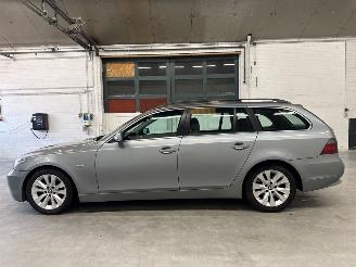 BMW 5-serie 523i 24V Combi/o  Benzine 2.497cc 130kW (177pk) RWD picture 2