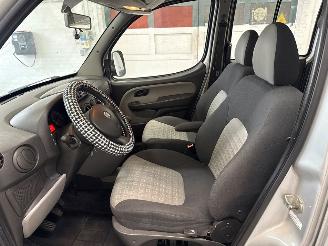 Fiat Doblo 1.4 MPV  Benzine 1.368cc 57kW (77pk) FWD picture 12