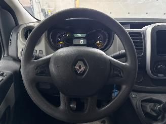 Renault Trafic 1.6 dCi 120 Twin Turbo picture 21
