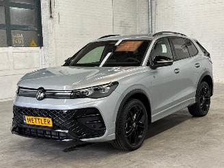 krockskadad bil auto Volkswagen Tiguan 2.0 TSI 4Motion SUV  Benzine 1.984cc 150kW (204pk) 4x4 2026/4