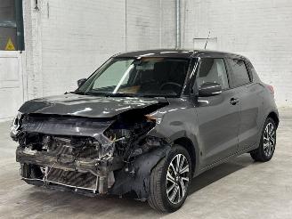 Damaged car Suzuki Swift 1.2 Dual Jet 16V Smart Hybrid Hatchback 4Dr Elektrisch Benzine 1.242cc 61kW (83pk) FWD 2020/9