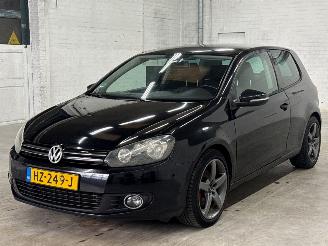 Schadeauto Volkswagen Golf 1.4 TSI 122 16V Hatchback  Benzine 1.390cc 90kW (122pk) FWD 2010/9