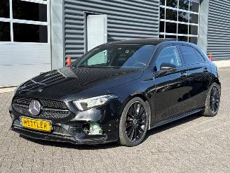 Voiture accidenté Mercedes A-klasse 1.3 A-200 Turbo 16V Hatchback  Benzine 1.332cc 120kW (163pk) FWD 2019/3