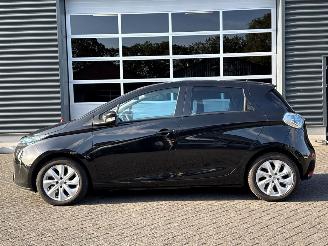 Renault Zoé R90 Hatchback 4Dr Elektrisch  68kW (92pk) FWD picture 2